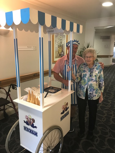 Port Macquarie Ice Cream Cart