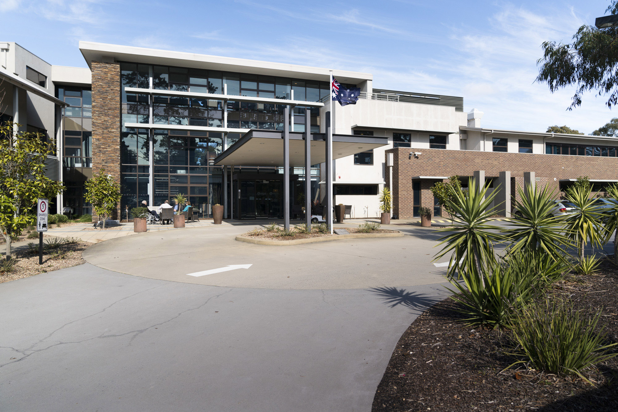 https://www.regis.com.au/site/wp-content/uploads/2016/04/170809-Regis-Blackburn-356.jpg