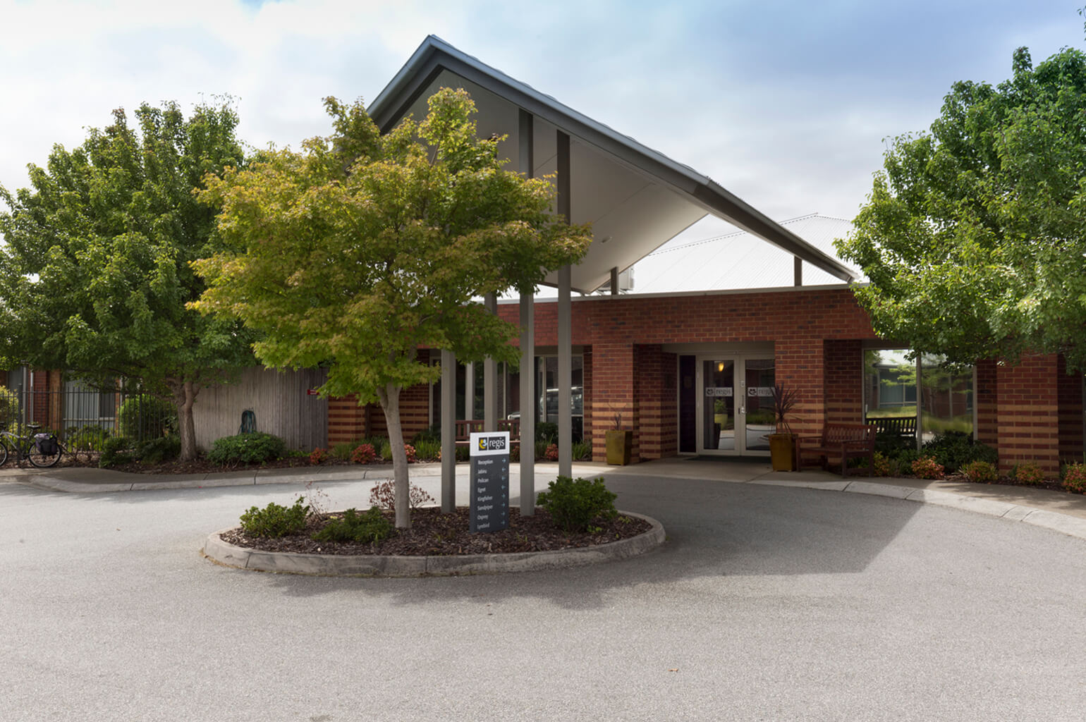 https://www.regis.com.au/site/wp-content/uploads/2016/04/Regis-Waverley-Exterior.jpg