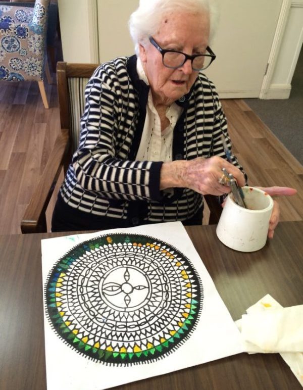 https://www.regis.com.au/site/wp-content/uploads/2017/01/Art-Therapy-Brighton-e1556241253861-600x772.jpg