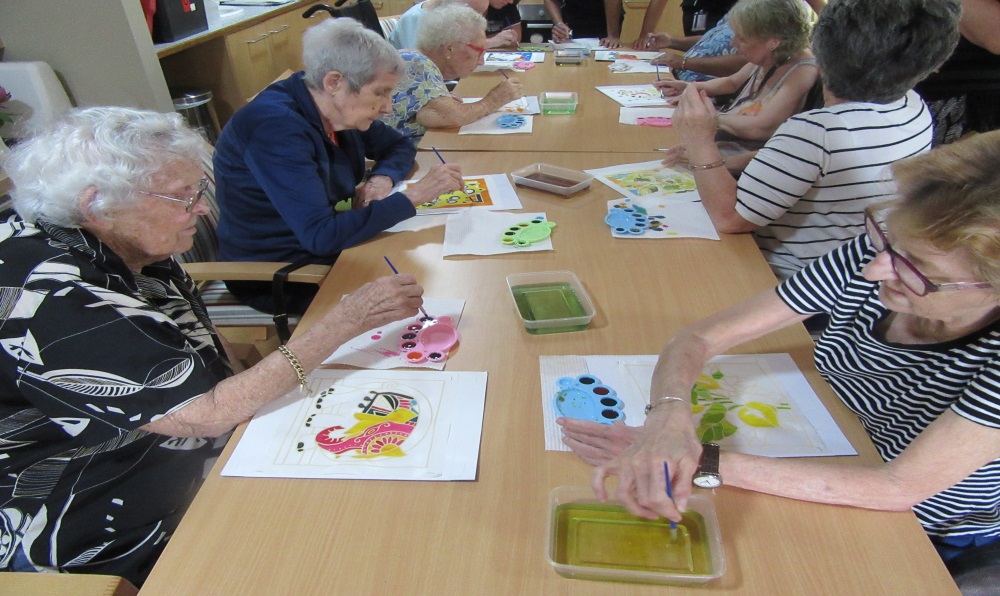 https://www.regis.com.au/site/wp-content/uploads/2017/03/Batik-Painting-Aged-Care-Tiwi.jpg