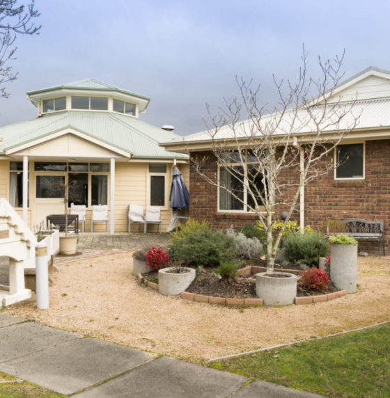 REGIS TASMANIA – LEGANA
