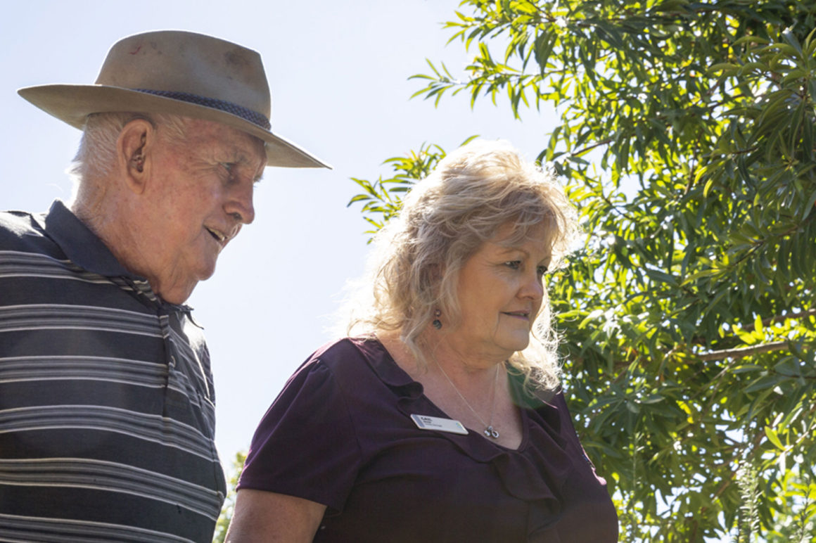 https://www.regis.com.au/site/wp-content/uploads/2020/10/ageing-in-place@2x-1160x772.jpg