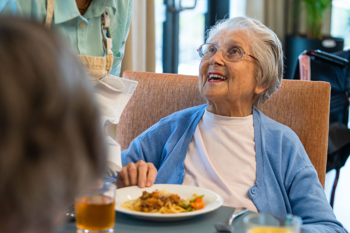 https://www.regis.com.au/site/wp-content/uploads/2022/03/Regis-Catering-Summer-Menu-38-of-66-1-1160x772.jpg