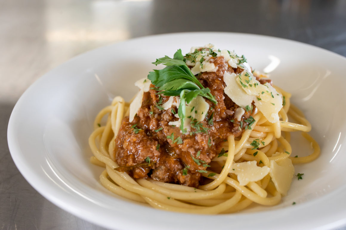 https://www.regis.com.au/site/wp-content/uploads/2022/03/Regis-Catering-Summer-Menu-8-of-66-2-1160x772.jpg