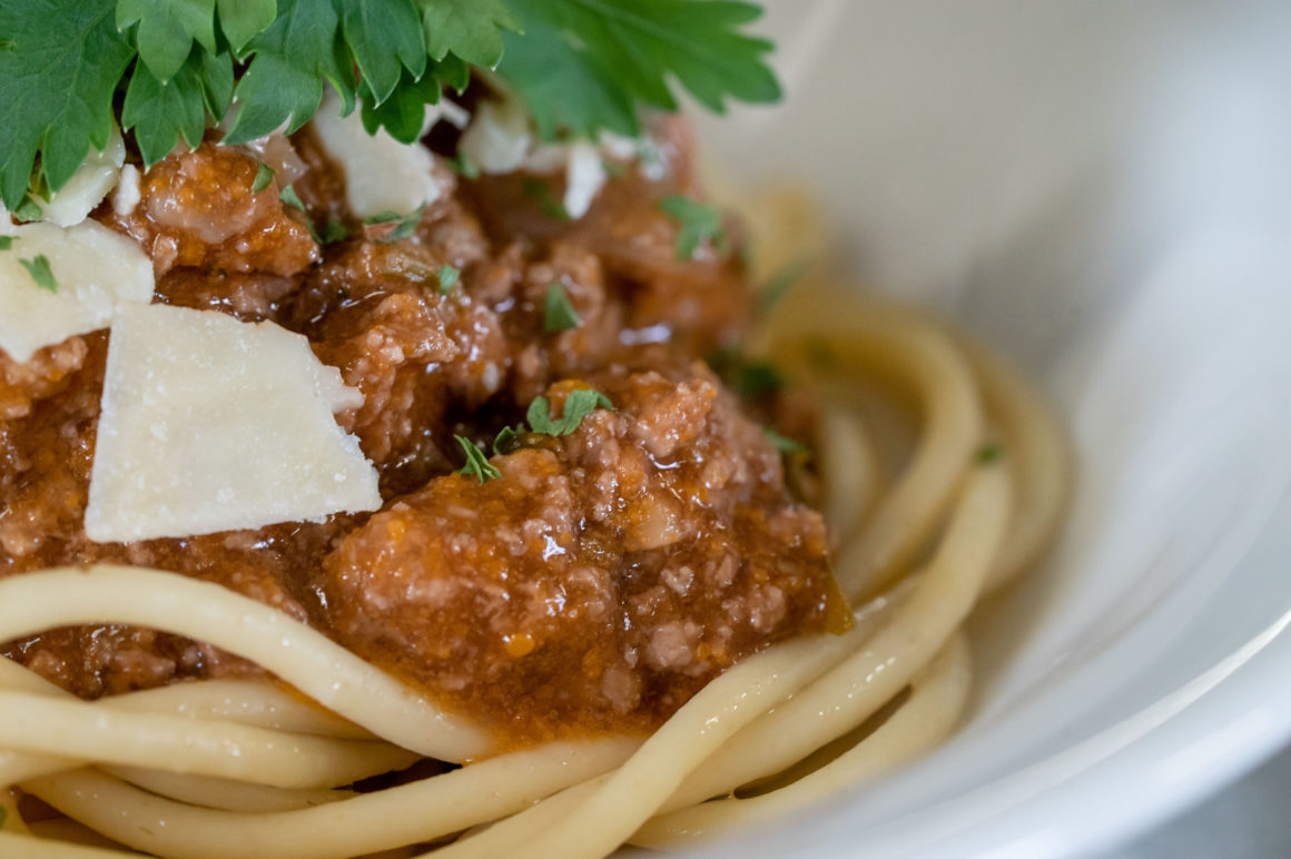 https://www.regis.com.au/site/wp-content/uploads/2022/05/Regis-Catering-Summer-Menu-14-of-66-1160x772.jpg