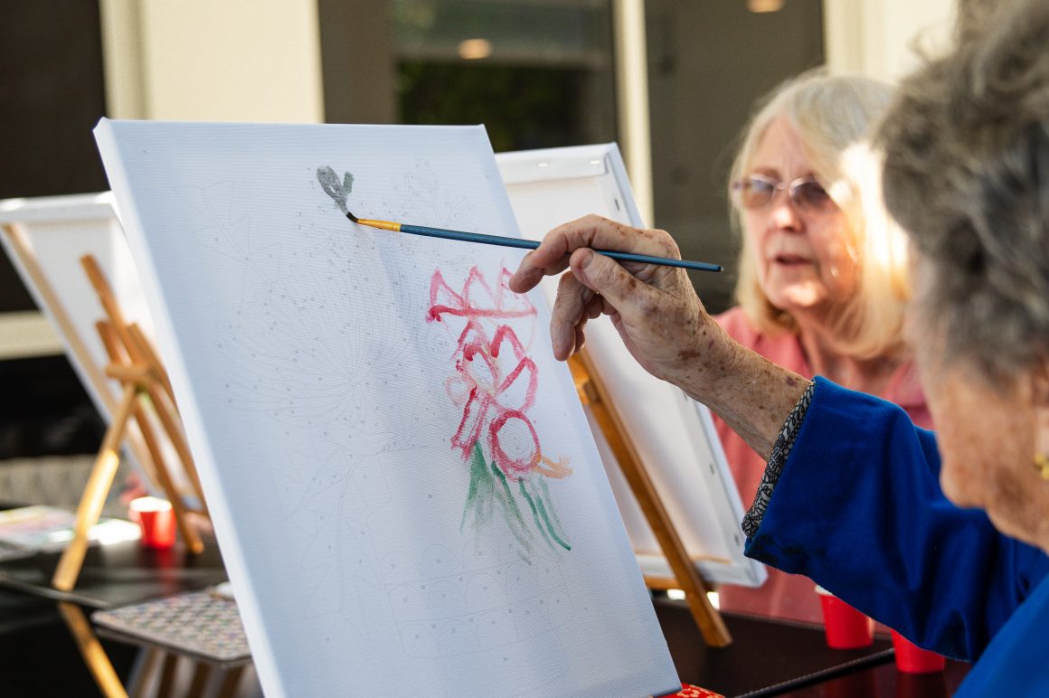 https://www.regis.com.au/site/wp-content/uploads/2025/05/4257-RegisAgedCare-QLDProperties_Photography_AmandaGooch-42-3-1160x772.jpg