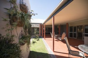 Regis Aged Care Facilities Toowoomba - Regis Gatton courtyard